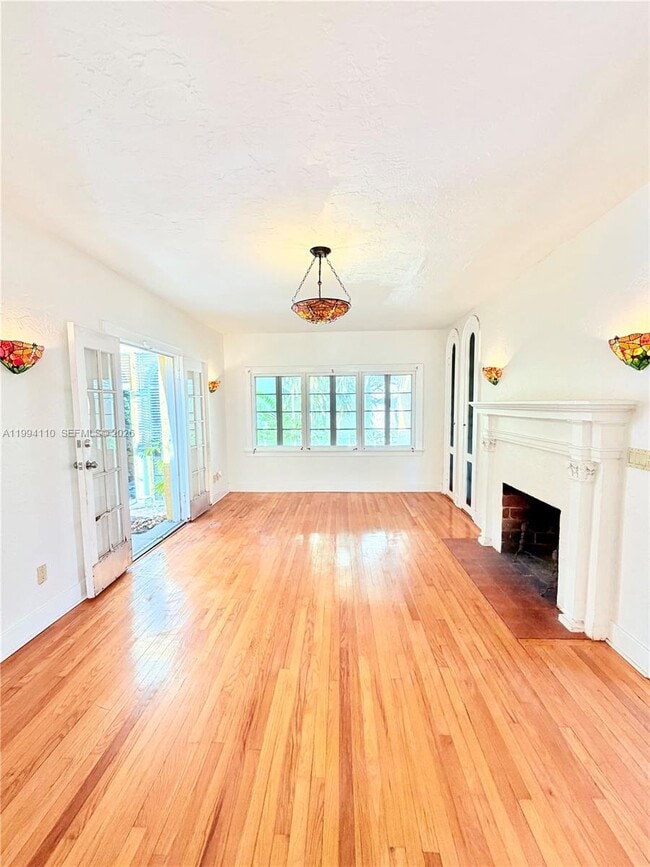 Photo - 1306 Madrid St