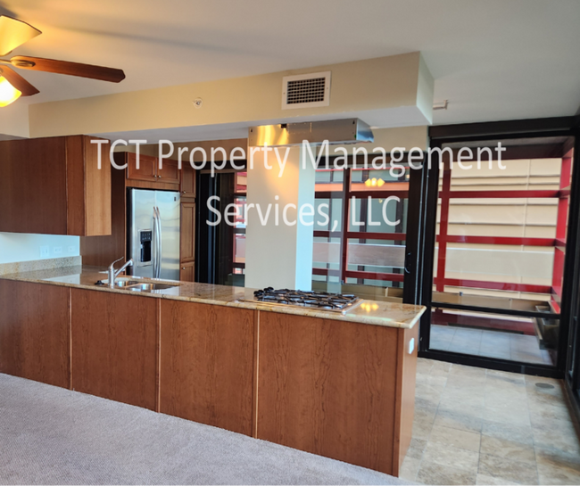 Photo - Stunning 1 Bedroom Condo with Rooftop Pool! Unidad 722