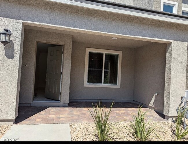 Photo - 6270 Foxes Dl St