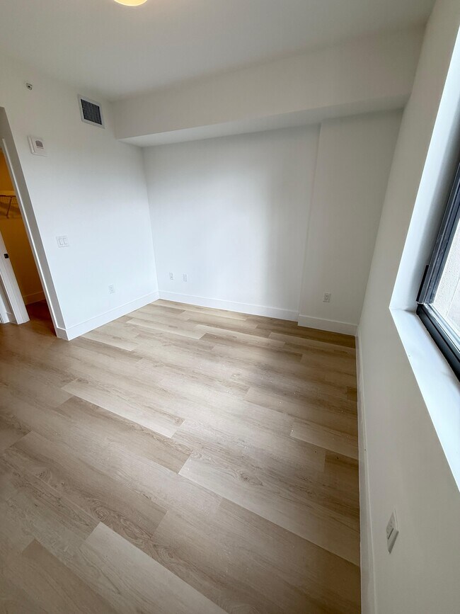 Photo - 11645 NE 20th Dr Unit A5