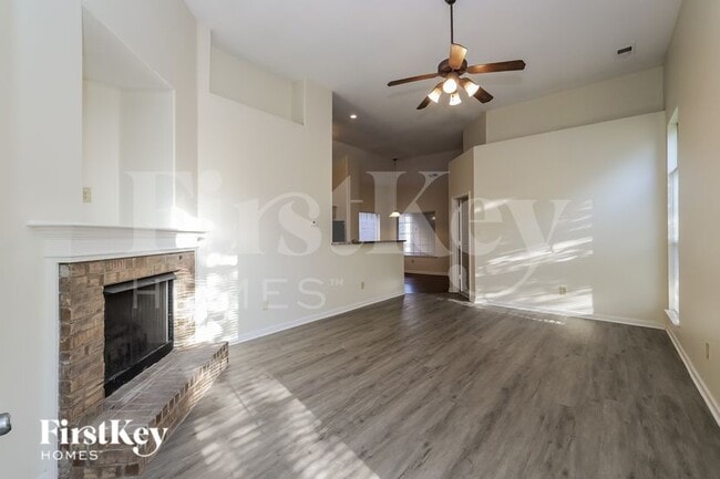 7923 Bay Meadow Cir S
