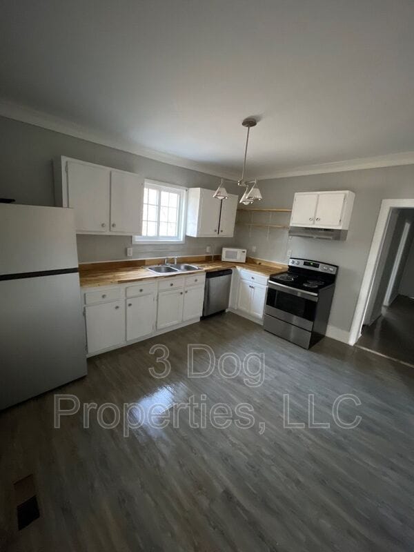 Photo - 412 N Hawthorne St