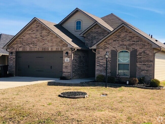 Building Photo - TUSCANY CROSSING-HAUGHTON-BEAUTIFUL HOME