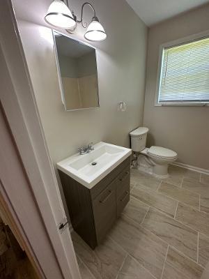 Photo - 192 Holland Ln