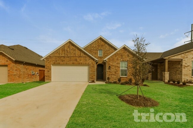 Building Photo - 8204 Brookhaven Dr