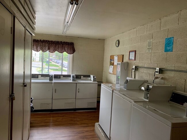 Photo - Parkwoode II