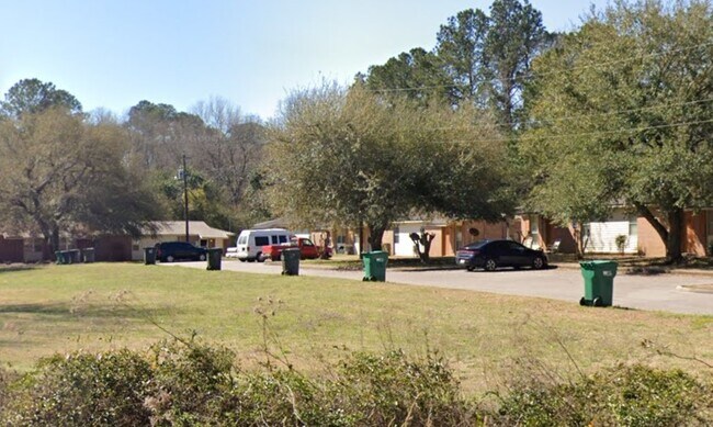 Photo - 66 Gerald Robinson Dr