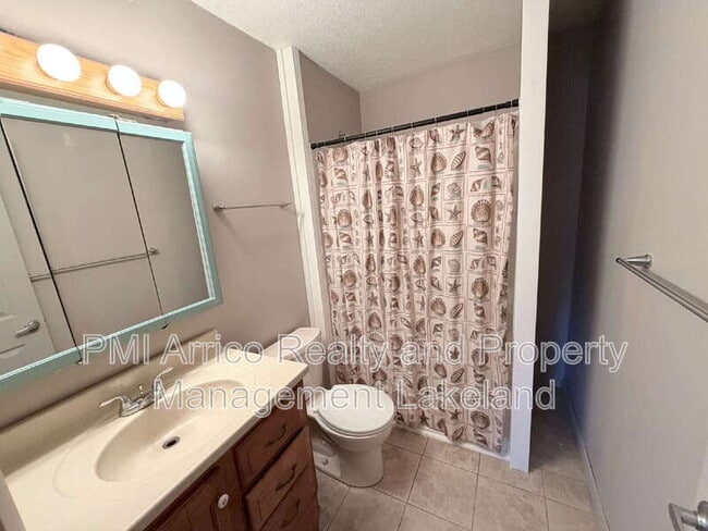 Photo - 141 Fernery Rd Unit Apt H3