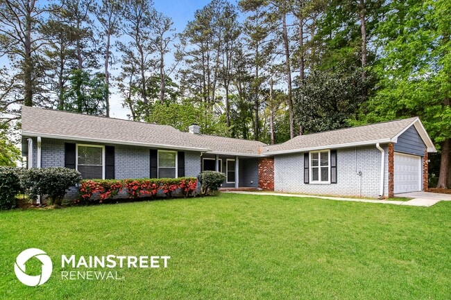 Photo - 2173 Martin Way