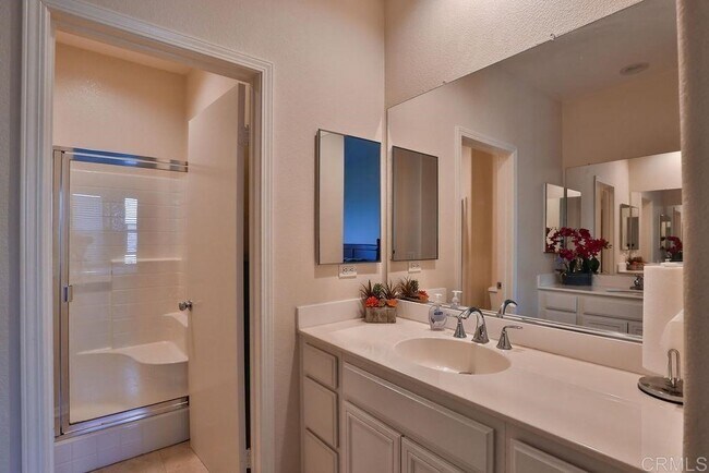 Photo - 425 S Meadowbrook Dr