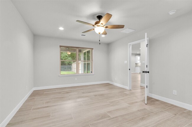 Photo - 11087 Sutton Pl