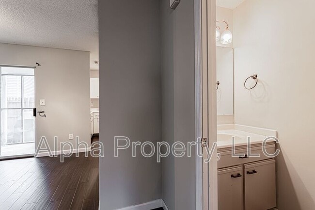Photo - 105 Brushy Hollow Ln