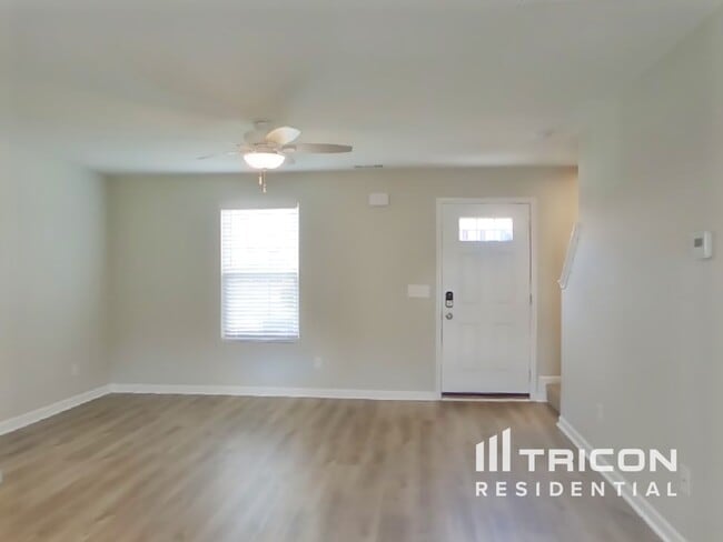 Photo - 2512 Solomon Ln