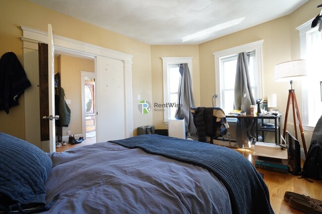 Photo - 52 Pearson Rd Unit 1