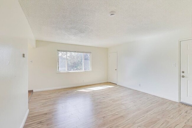 Photo - 5677 Hoffman Ct Unidad 04