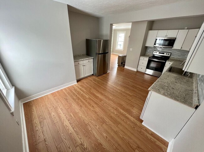 Photo - 141 Laurel St Unit 1