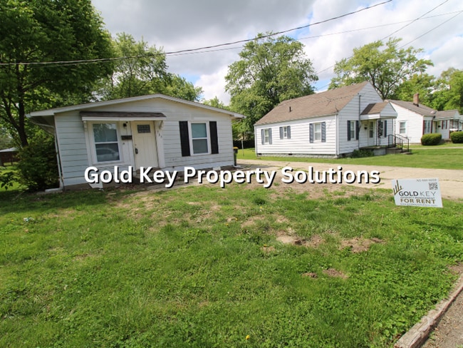 Photo - 4 Bed 1.5 Bath Home for Rent! (SECTION 8 APPROVED)