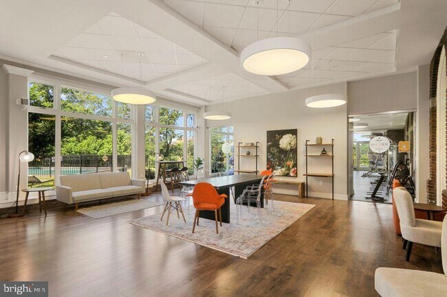 Photo - 18 E Lancaster Ave Unit 1B-319