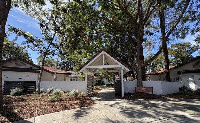 Photo - 5200 Case Ave