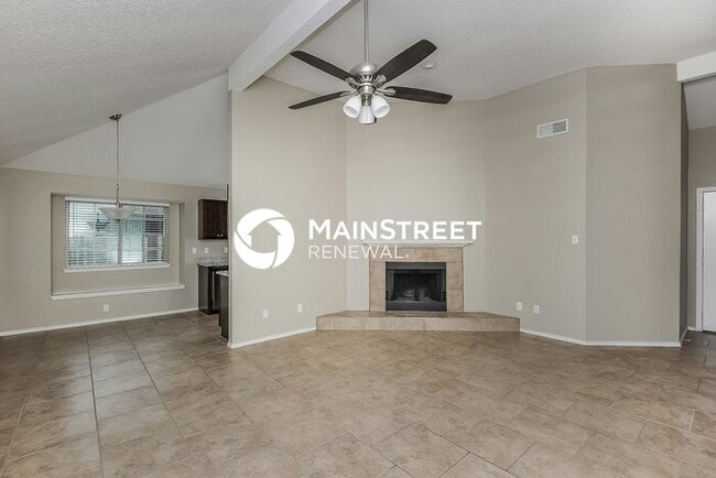 Photo - 3 Bedroom Pet-Friendly Home in Fort Worth, TX with Main Street Renewal