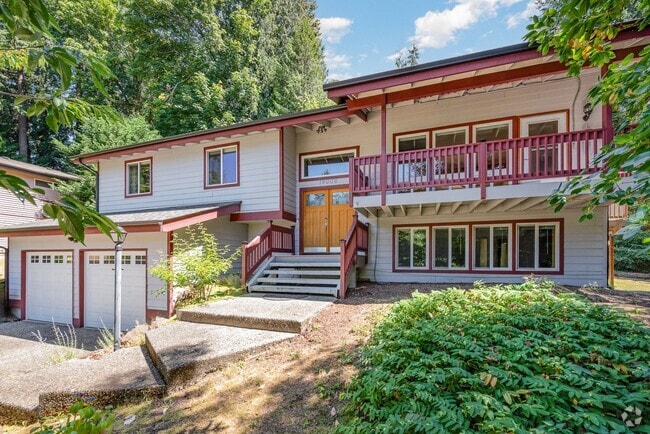 Building Photo - 5 Bed 3 Bath home In Bellevue Available Now