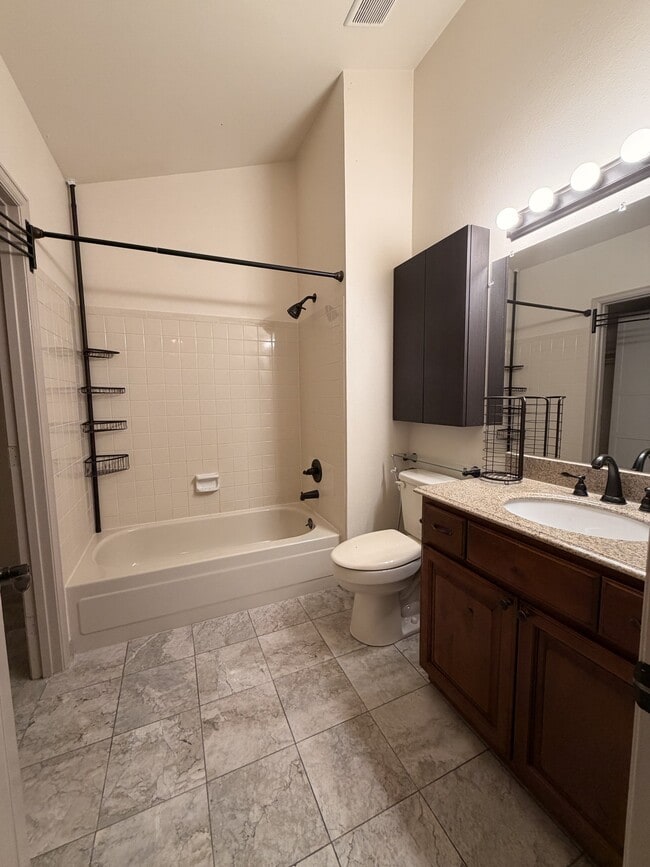 4899 S Dudley St Unidad G-19