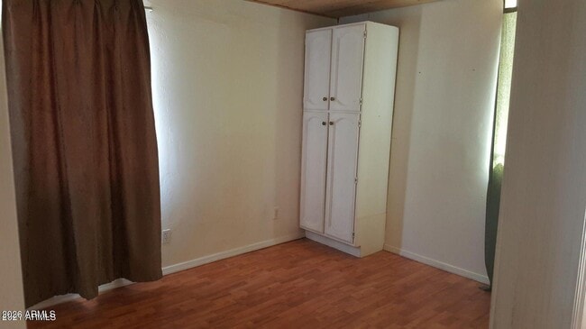 Building Photo - 2317 N Mitchell St