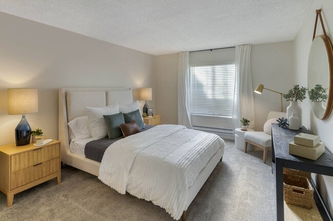 Photo - Delphine on Diamond