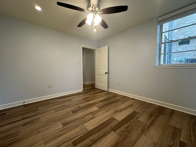 Photo - 1717 S Louisiana St Unidad X