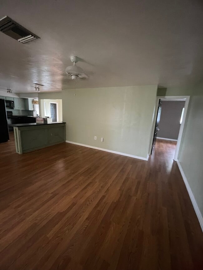 Photo - 919 SE 29th Terrace