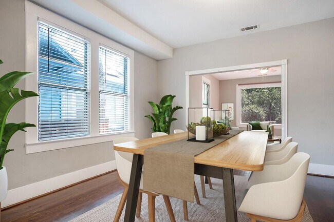 Photo - Renovated Winnetka Heights Craftsman home ...