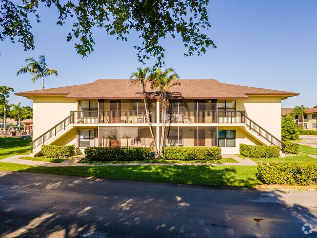 Photo - Winding Lake at Welleby