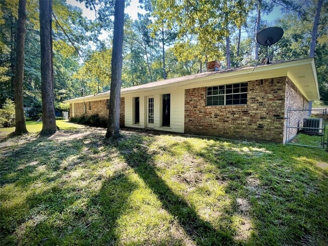 Photo - 1102 Ada St