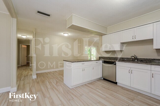 Photo - 4936 Bobbie Ave