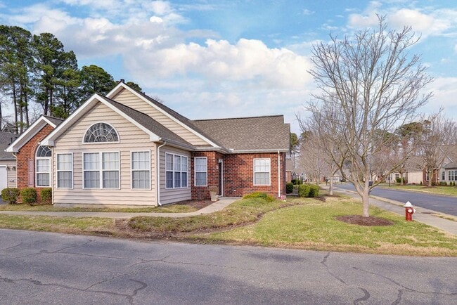 Photo - Easy Single Floor Living