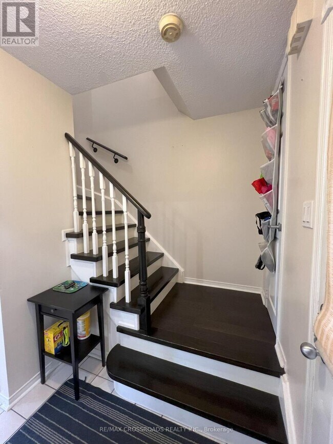 Photo - 51 Hood Crescent