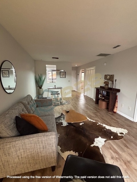 Photo - 551 Courtwood Ln