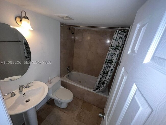 1801 S Treasure Dr Unit 429