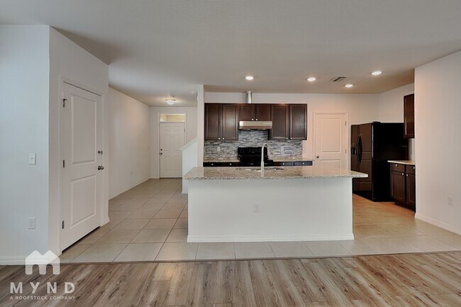 1016 Ashentree Dr