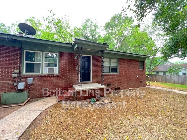 Photo - 2831 Parkway Ave Unit B