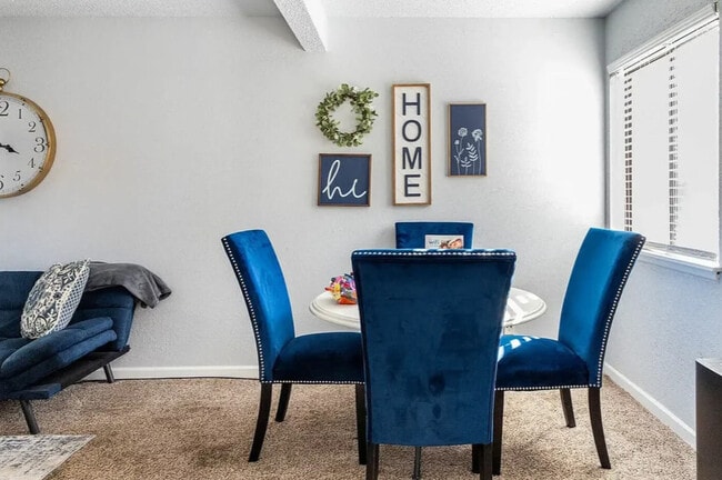 Photo - Hillsdale Apartments