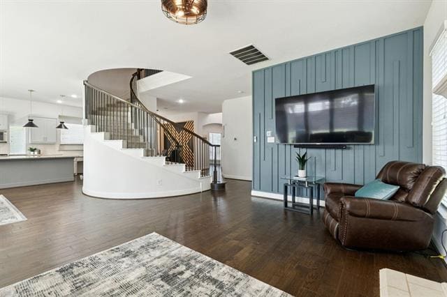 Photo - 716 Nathanael Greene Ct