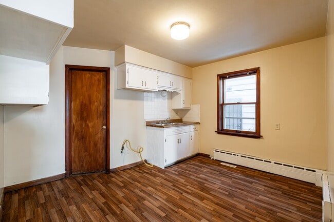 Photo - 2365 S 7th St Unit Lower Front