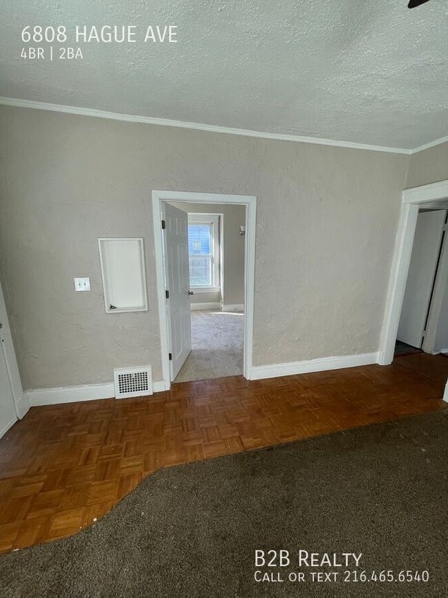 Photo - 6808 Hague Ave