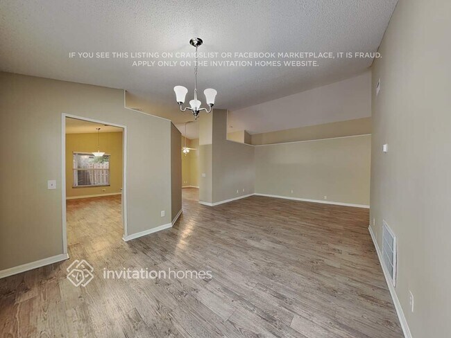 Photo - 13768 Meadowpark Ave