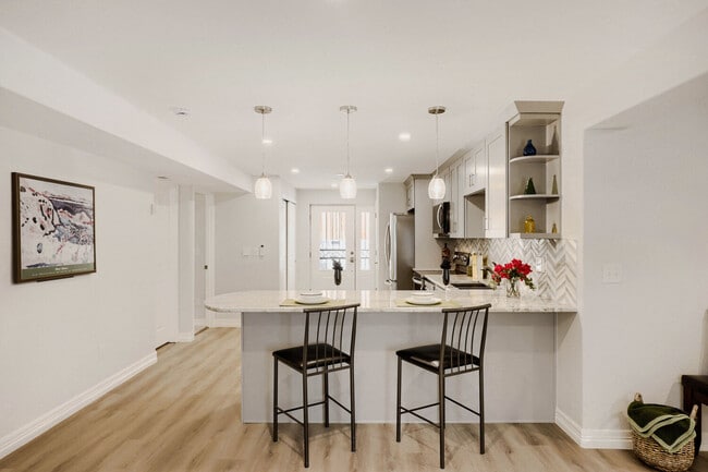 Photo - 7725 E Byers Ave Unit Apartment