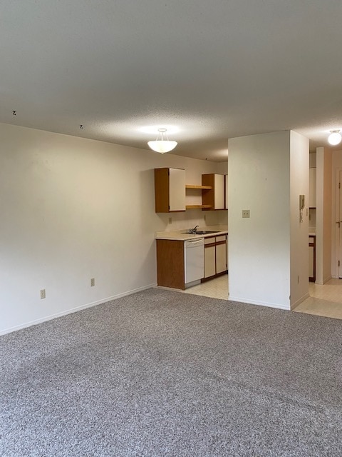 Photo - 1075 Edgett Rd Unit 6