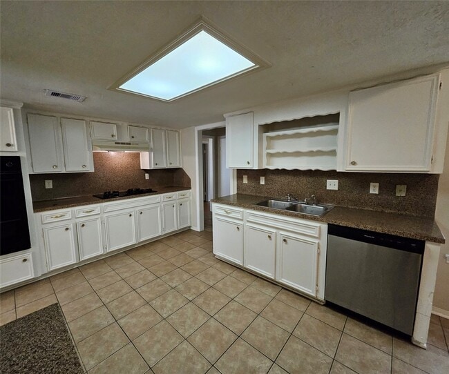 Photo - 2154 Oak Shores Dr