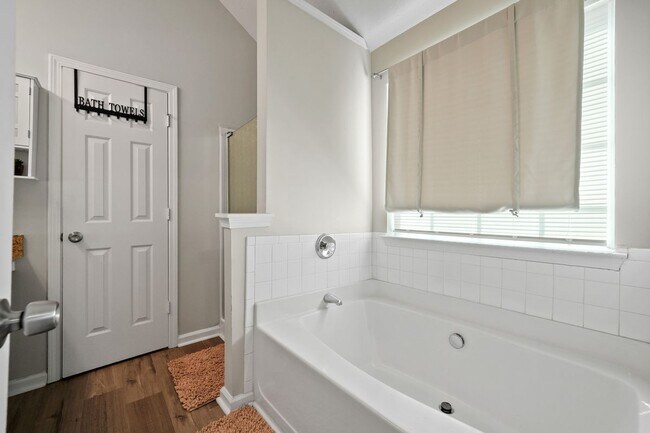 Photo - 30 Zebulon Pl