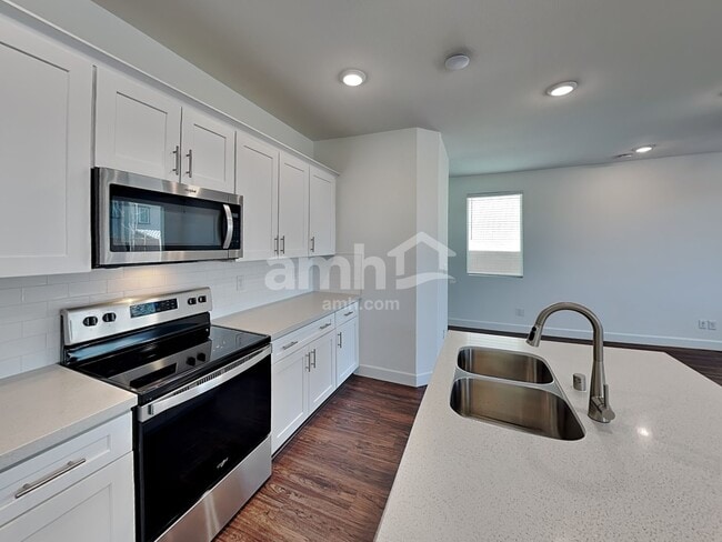 Photo - 9146 Taft Point Ct